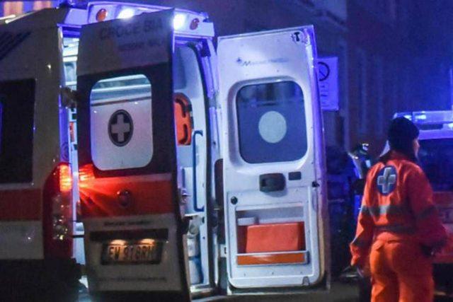 Incendio in casa, trovati morti anziano e badante: uccisi da esalazioni tossiche