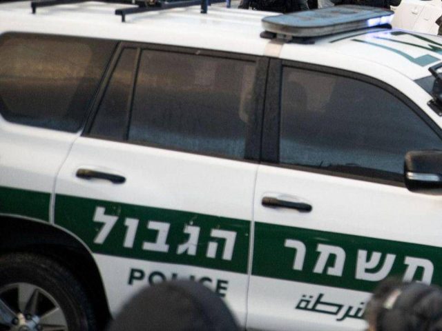 Israele, palestinese uccide due persone nel nord del Paese. Domiciliari al riservista che ha investito un uomo mentre pregava