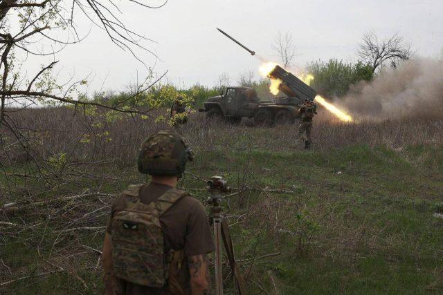 Ucraina, Russia avanza: i dati e l’analisi. Battaglia per Pokrovsk, il piano di Putin