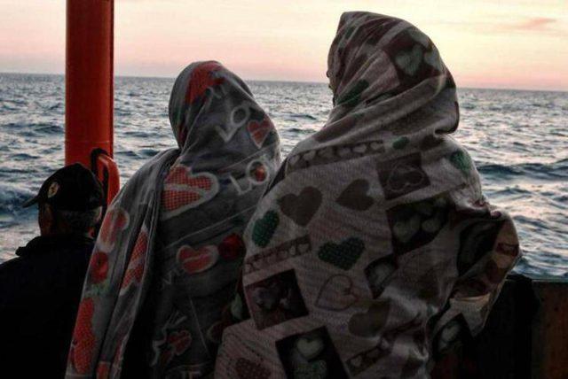 Naufragio al largo della Tunisia: morti 40 migranti, altri 30 soccorsi
