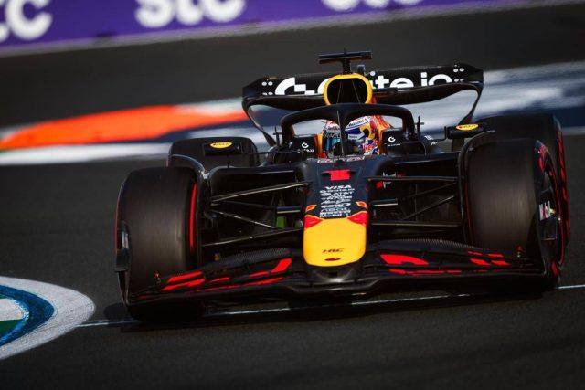 Formula 1, Verstappen in pole nella Sprint. Deludono le Ferrari: la griglia di partenza