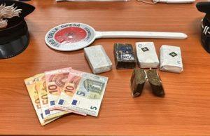 Cecina, arrestato 24enne per spaccio: trovato con cocaina e denaro