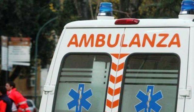 13_14_05_ambulanza_generica
