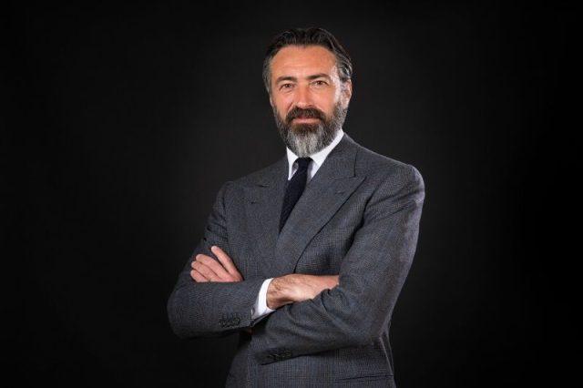 800px-Manfredi_Catella