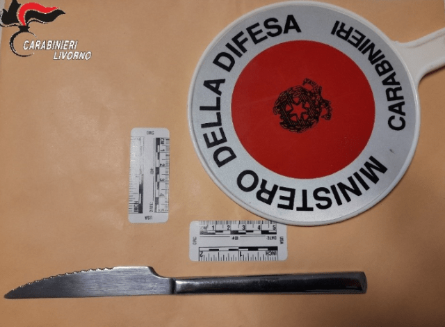 Coltello_carabinieri_lite livorno