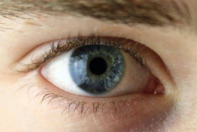 Salute, oculista Mularoni: “Sempre più persone conoscono tecnologia lenti Icl”