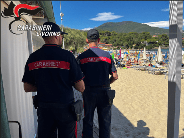 spiaggia carabinieri controlli