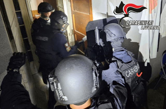 arresto blitz indagine carabinieri spaccio
