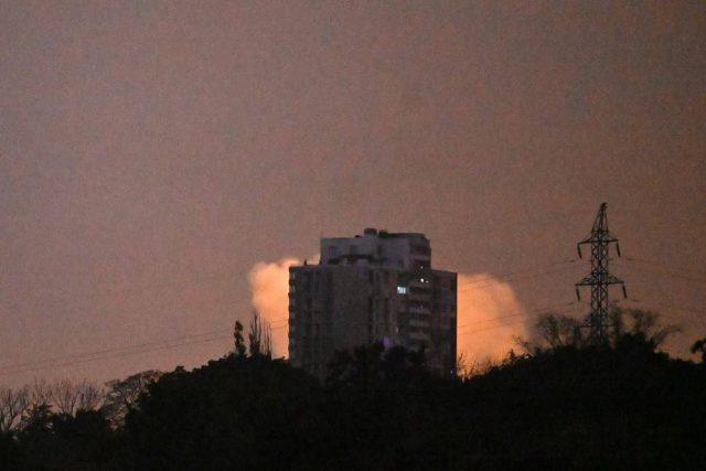 Ucraina, attacchi russi su Kiev: almeno due morti. Trump-Putin, nessun vertice per ora