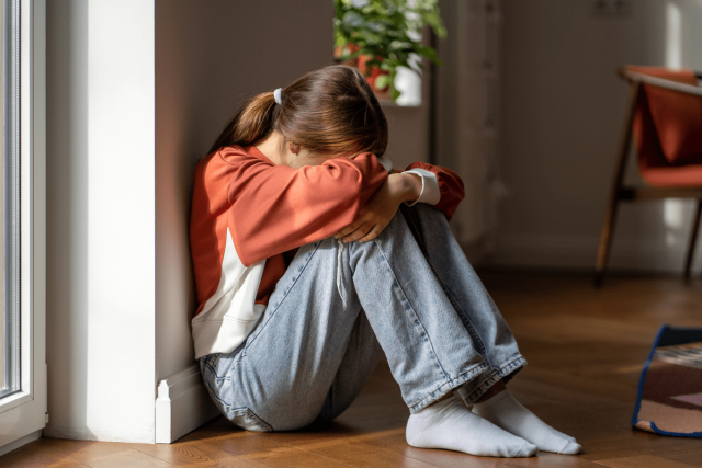Frase choc su Turetta contro la figlia 13enne, padre denuncia prof