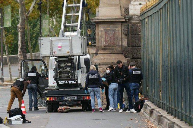 Louvre riapre ai visitatori. Darmanin: “Furto dà immagine pessima della Francia”