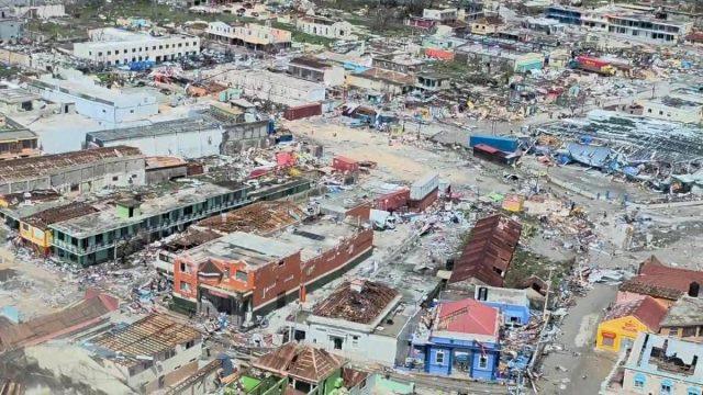 L’uragano Melissa porta venti e piogge devastanti alle Bahamas, 34 morti ai Caraibi