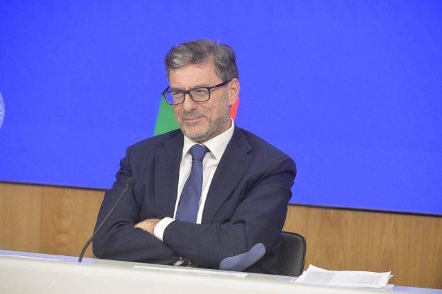 Manovra, dal taglio Irpef alla riforma Isee: tutte le misure del Dpb
