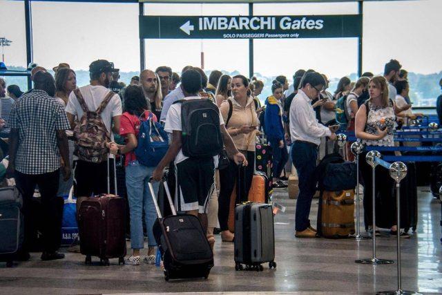 Ue, cambiano le regole alle frontiere: da oggi al via nuovo sistema di controllo Ees, cos’è e come funziona
