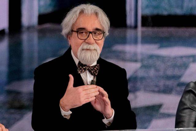 Addio a Peppe Vessicchio, il celebre direttore d’orchestra aveva 69 anni