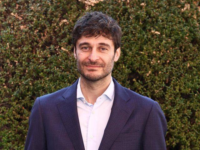 Ascolti tv, ‘Il Commissario Ricciardi’ torna e vince