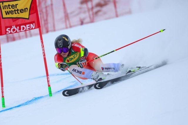 Brutta caduta in allenamento per Lara Gut. A rischio le Olimpiadi di Milano Cortina