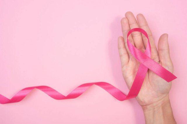 Cancro seno in fase precoce, terapia mirata riduce rischio recidiva