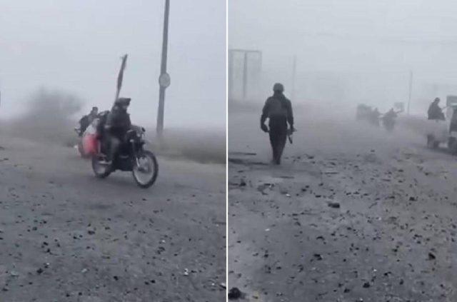Russi in moto tra la nebbia: in un video virale l’assalto a Pokrovsk mentre la città resiste