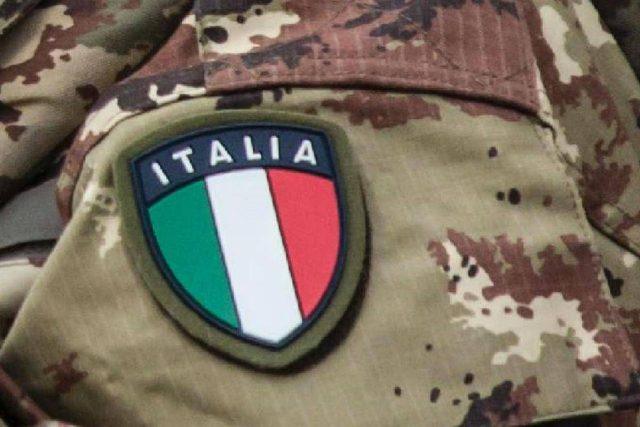 Crosetto: “Basta allarmismo, nessuno vuole la leva obbligatoria”