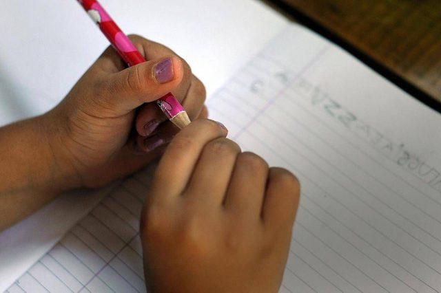 Famiglia nel bosco, ‘buono’ a genitori che scelgono istruzione a casa: la proposta della Lega