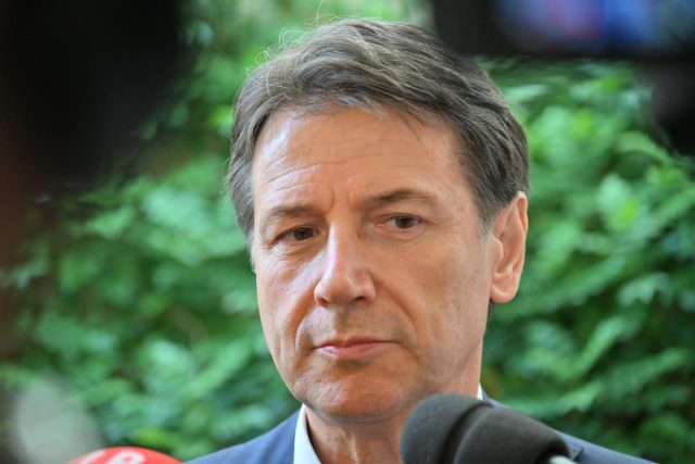 Inchiesta Covid, Conte scrive a La Russa e Fontana: “Pronto a farmi audire ma non lascio commissione”