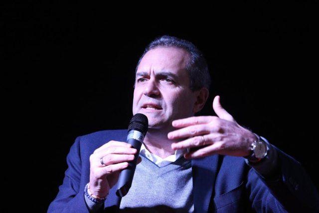 Luigi De Magistris: “Mi ricandido sindaco di Napoli, partita aperta con Manfredi”