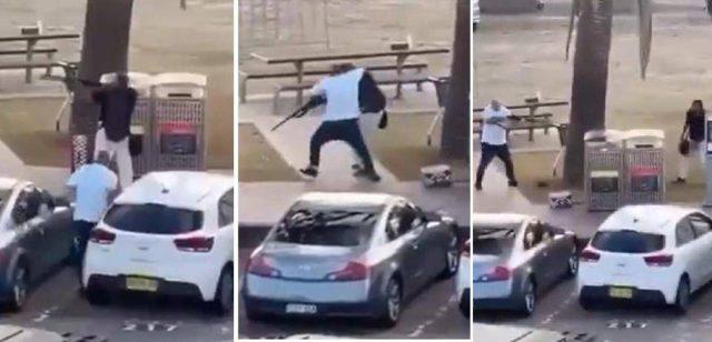 Sydney, il cittadino eroe affronta e disarma il terrorista