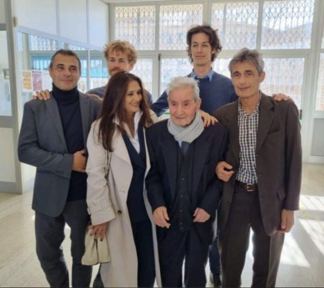 mumolo con figli e nipoti