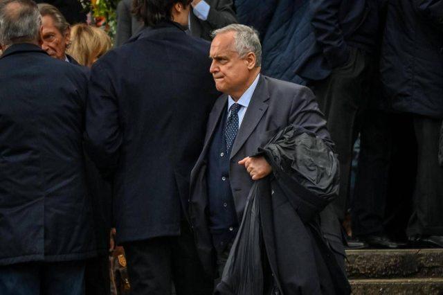 Lazio, Lotito contestato dai tifosi: rissa sfiorata in Monte Mario