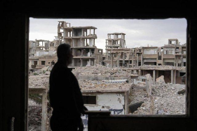 Siria, media: elicotteri Usa colpiscono ex avamposti Isis