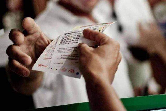 Superenalotto, numeri e combinazione vincente di oggi 11 aprile