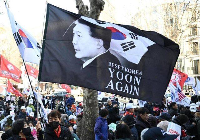 Corea del Sud, ex presidente Yoon condannato all’ergastolo