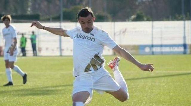 E-ufficiale-Edoardo-Antoni-e-il-nuovo-giocatore-della-Lucchese