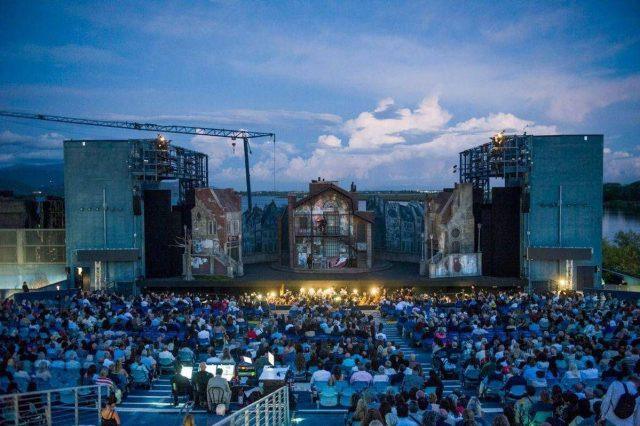Festival Puccini 2026, apre ‘Turandot’ con la regia di Jackie Chan