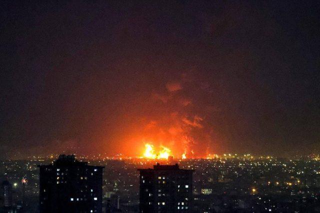 Iran attacca ancora Paesi arabi. Israele colpisce il petrolio, Trump apre all’invasione