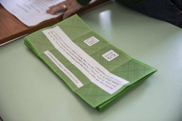 Referendum giustizia, boom affluenza: ipotesi 58-62%, cosa dice l’esperto