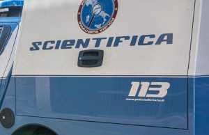 Triplice omicidio a Roma: uccisi padre, madre e figlia di 8 anni. Il figlio ferito non è in pericolo di vita