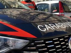 Anziano morto nell’incendio del suo appartamento a Lomazzo, vicino di casa fermato per omicidio