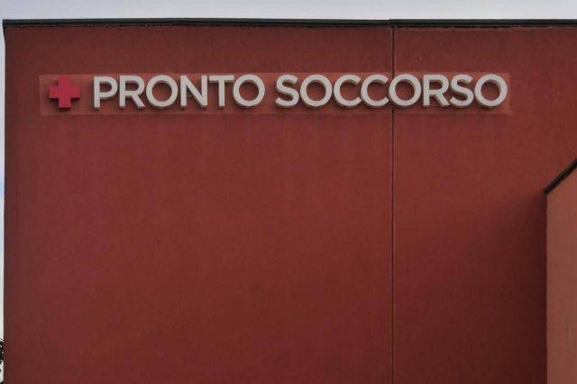 Bimbo di 18 mesi cade da finestra a Civita Castellana, è grave