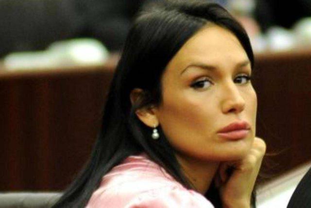 Caso Ruby, Nicole Minetti graziata da Mattarella “per motivi umanitari”