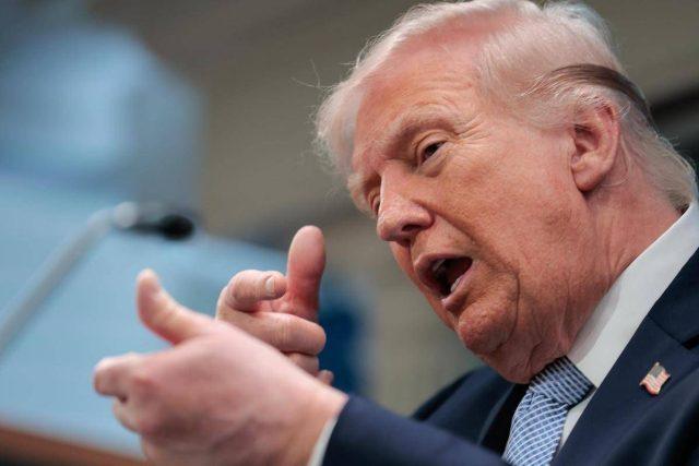 Iran, Trump attacca Papa Leone: “Un debole, in Vaticano solo grazie a me”
