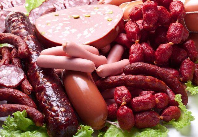 Pasqua, l’esperto: “Attenzione ai pasti pesanti, rischio +2 kg in due giorni”