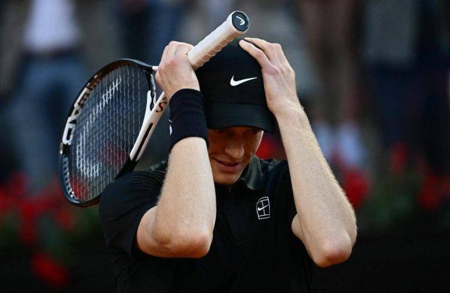 Alcaraz si ritira da Wimbledon, come può cambiare ranking per Sinner
