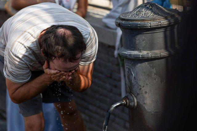 Caldo anomalo sull’Italia, 4 bollini rossi oggi: le città più a rischio