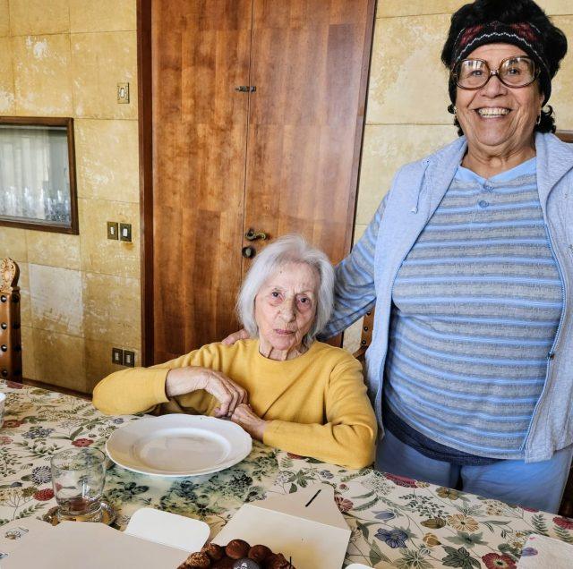 Centenaria Gina Bandoni Frangioni con la signora Raba