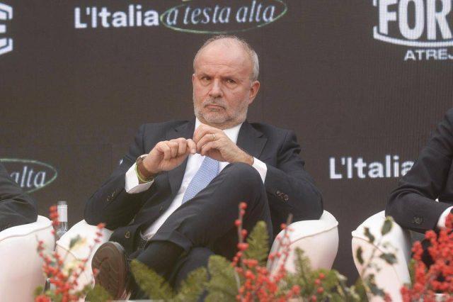 Intervento chirurgico d’urgenza nel weekend per il ministro della Salute Schillaci: “Risolverò in pochi giorni”