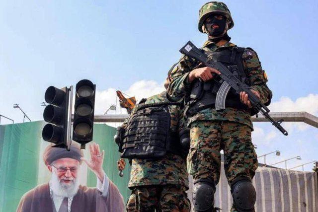 Iran, Trump vede i consiglieri per la sicurezza: sul tavolo le opzioni per la ripresa della guerra