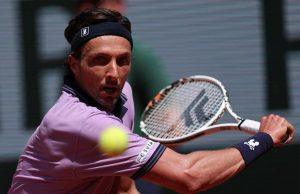 Roland Garros, furia Rinderknech con Berrettini: distrugge la racchetta