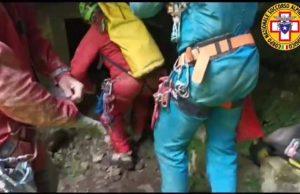 Speleologo bloccato a 120 metri di profondità in Piemonte, soccorsi in azione